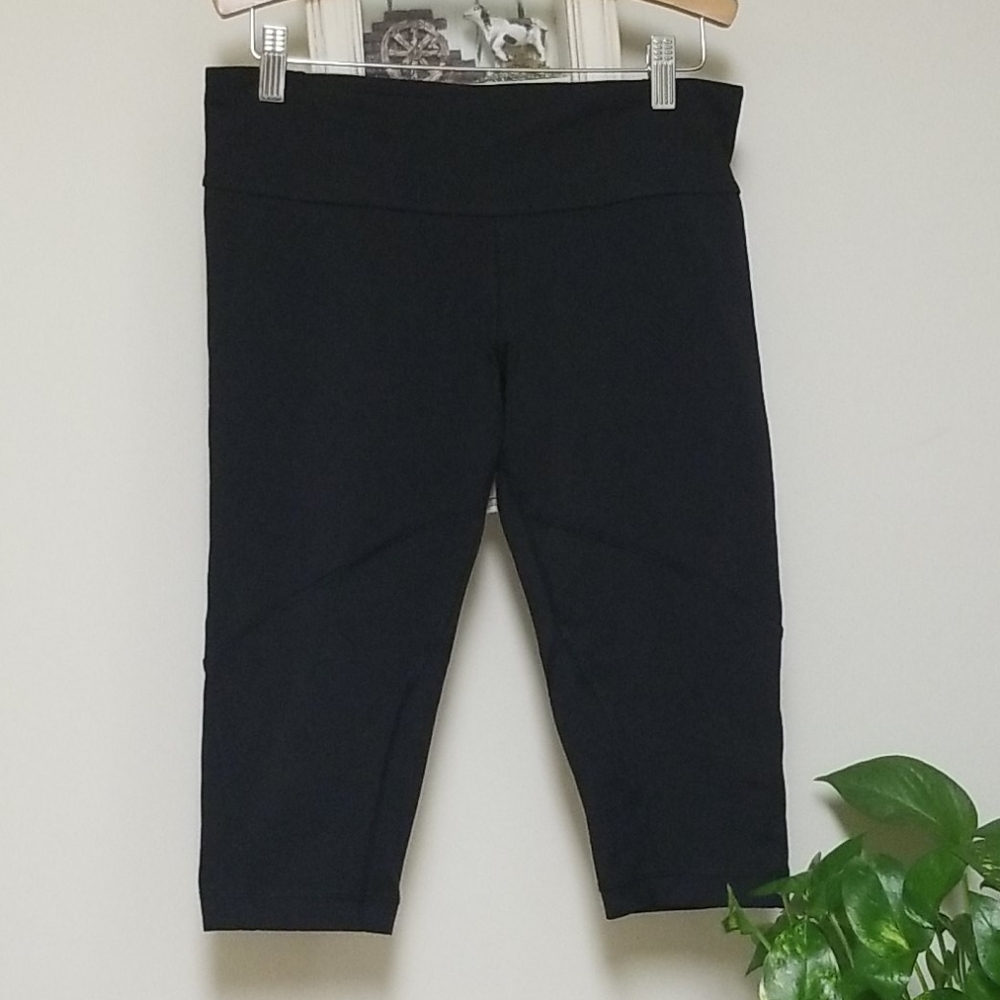 Lululemon Women's leggings Size 8
